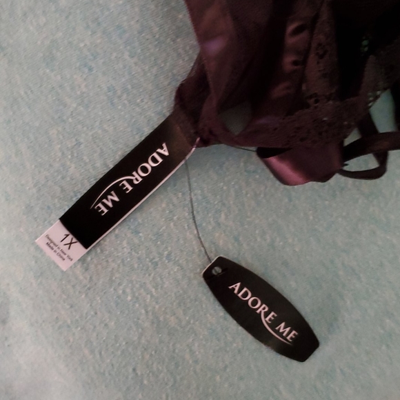 Black lace lingerie - Picture 3 of 3